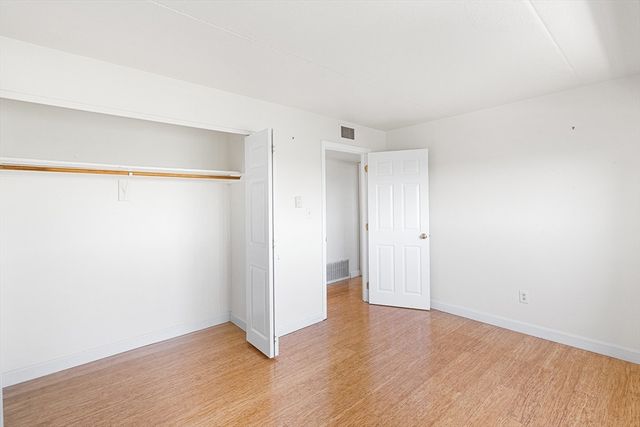 53 Melrose St 6F, Melrose, MA 02176