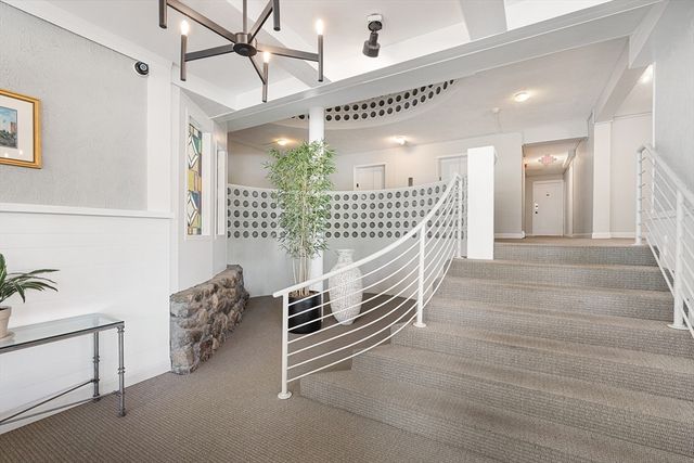53 Melrose St 6F, Melrose, MA 02176