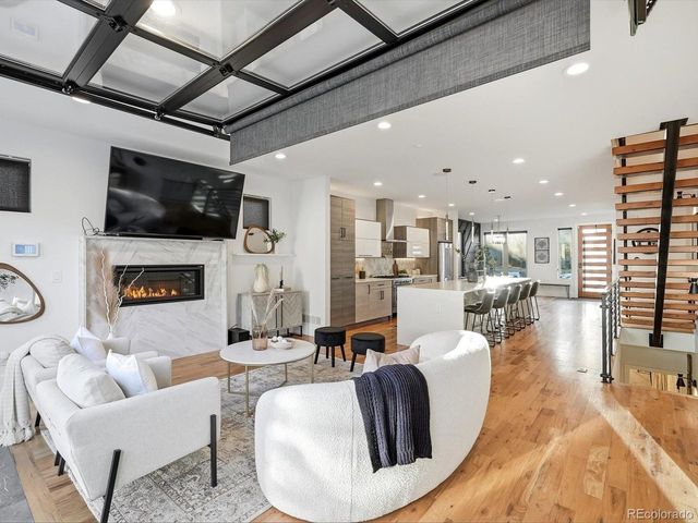 2636 S Acoma St, Denver, CO 80223