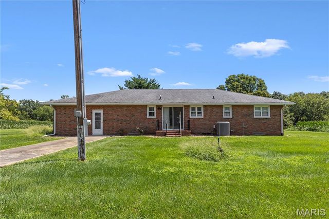 29995 Mitchell Creek Road, Brighton, IL 62012