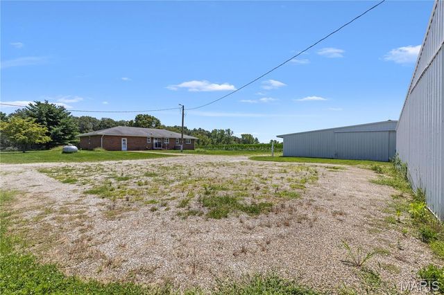 29995 Mitchell Creek Road, Brighton, IL 62012