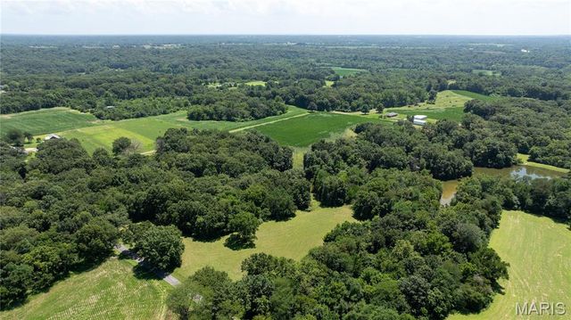 29995 Mitchell Creek Road, Brighton, IL 62012