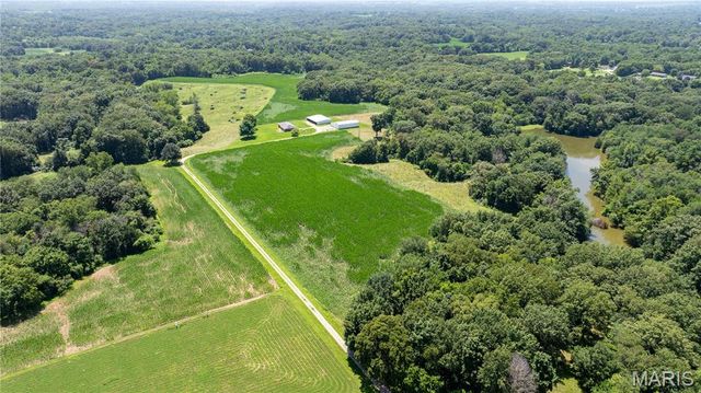 29995 Mitchell Creek Road, Brighton, IL 62012