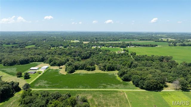 29995 Mitchell Creek Road, Brighton, IL 62012