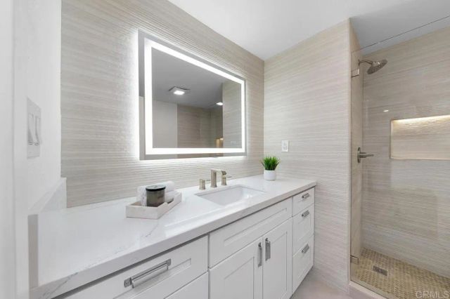 12721 Julian Avenue, Lakeside, CA 92040