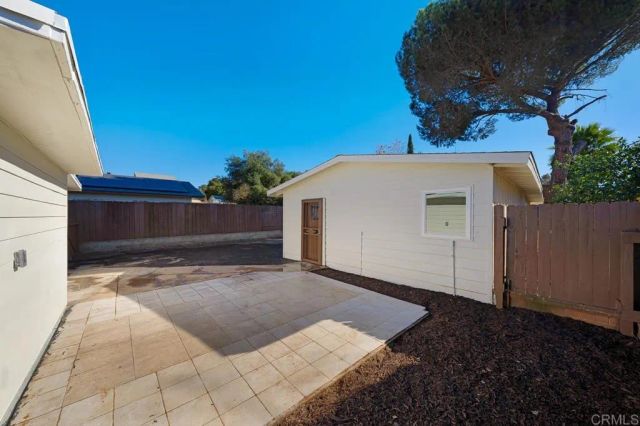 12721 Julian Avenue, Lakeside, CA 92040