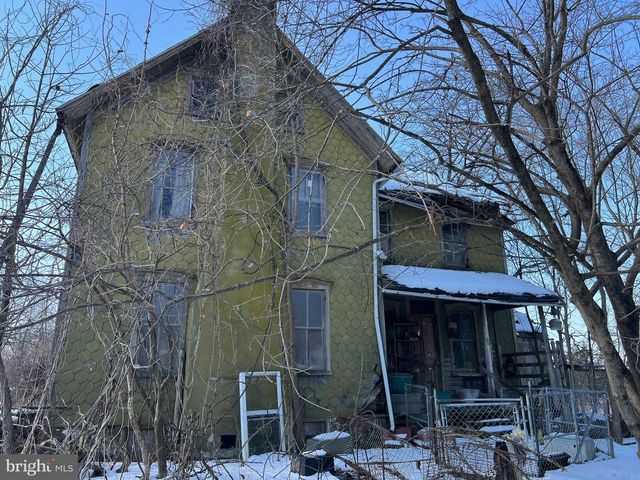 2520 YANKEE RD, Quakertown, PA 18951