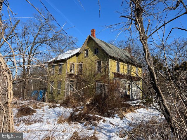 2520 YANKEE RD, Quakertown, PA 18951