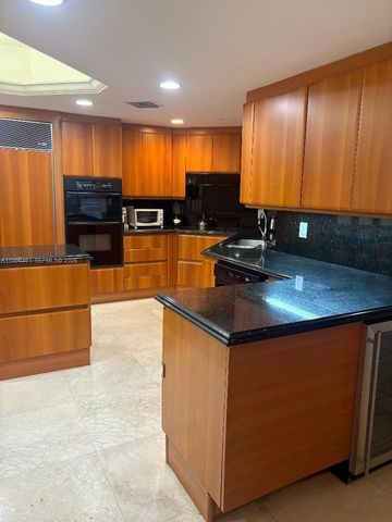 9595 E Collins Ave N9-I, Surfside, FL 33154