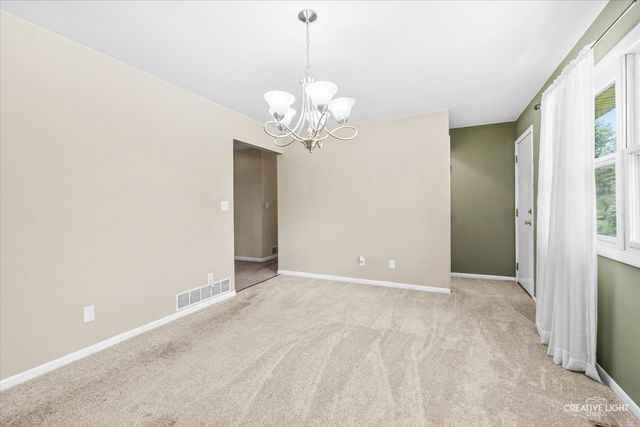 51 Dawn Avenue, Plano, IL 60545