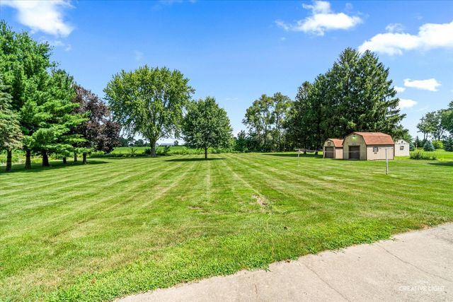 51 Dawn Avenue, Plano, IL 60545