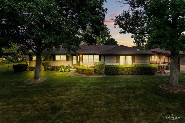 51 Dawn Avenue, Plano, IL 60545