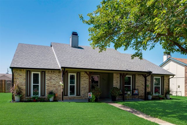 1902 Uvalde Street, Mesquite, TX 75150
