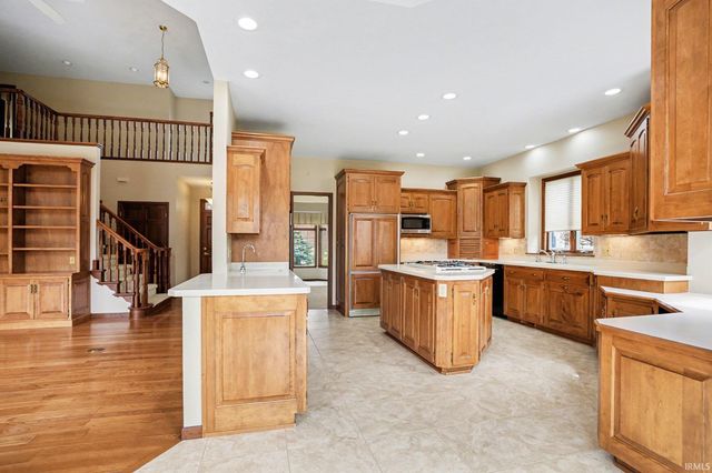 21462 Edgefield Court, Bristol, IN 46507