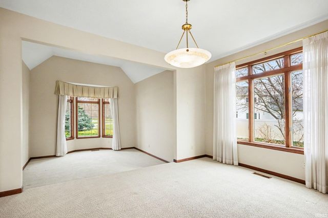 21462 Edgefield Court, Bristol, IN 46507