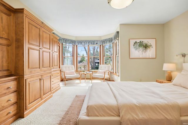 21462 Edgefield Court, Bristol, IN 46507