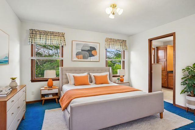 21462 Edgefield Court, Bristol, IN 46507