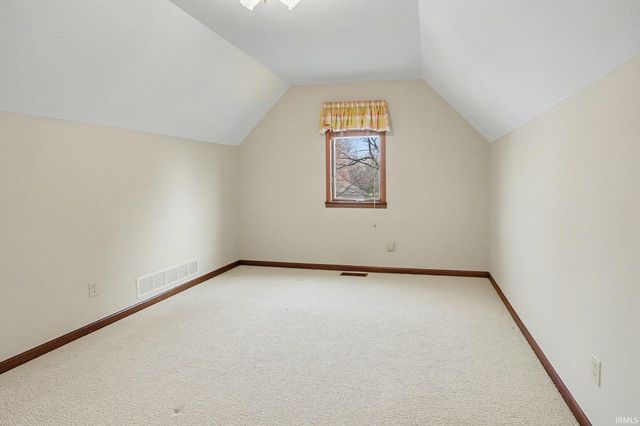 21462 Edgefield Court, Bristol, IN 46507