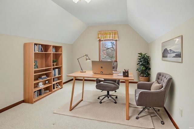 21462 Edgefield Court, Bristol, IN 46507