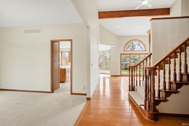 21462 Edgefield Court, Bristol, IN 46507