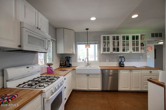 1119 W CAMPBELL Avenue, Phoenix, AZ 85013