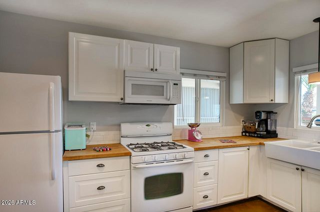 1119 W CAMPBELL Avenue, Phoenix, AZ 85013