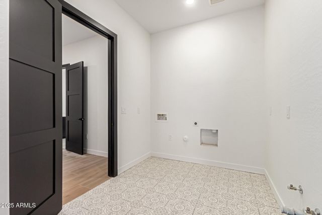 25117 W MCARTHUR Road, Wittmann, AZ 85361