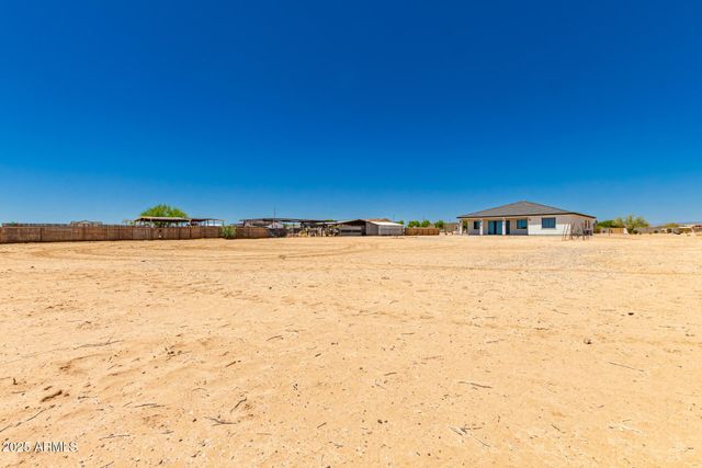 25117 W MCARTHUR Road, Wittmann, AZ 85361