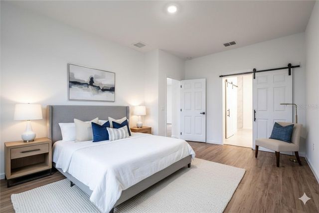 411 ST JOHNS LANE, Kissimmee, FL 34759