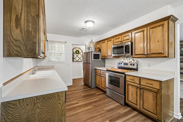 521 N 3rd Street, Cashion, OK 73016