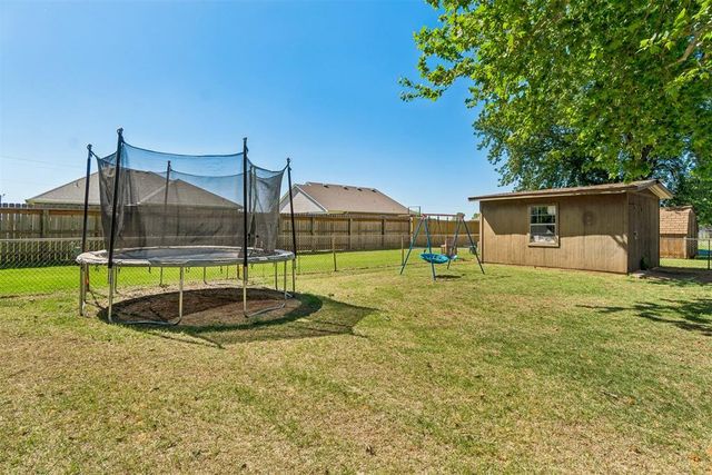 521 N 3rd Street, Cashion, OK 73016