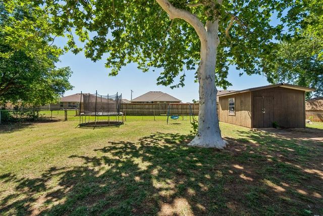 521 N 3rd Street, Cashion, OK 73016