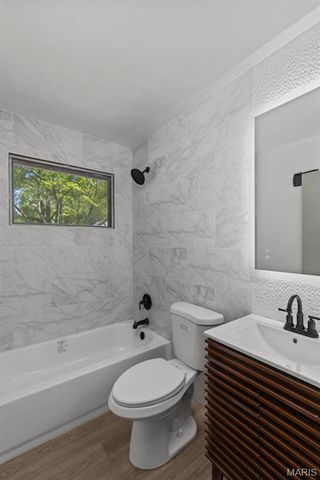 425 Powell Avenue, St Louis, MO 63135