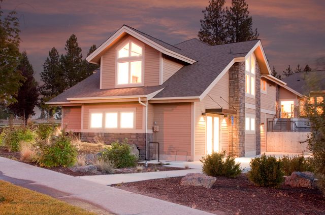 593 NW York Drive, Bend, OR 97703