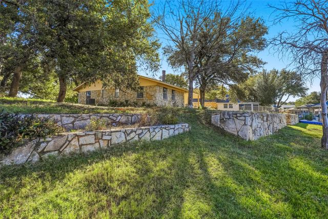 4110 Apache Trail Court, Granbury, TX 76048