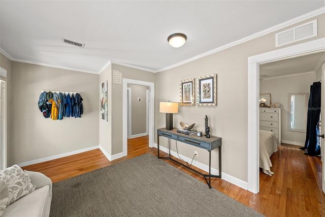 5605 N 9TH STREET, Tampa, FL 33604