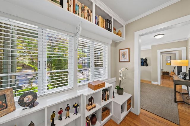 5605 N 9TH STREET, Tampa, FL 33604