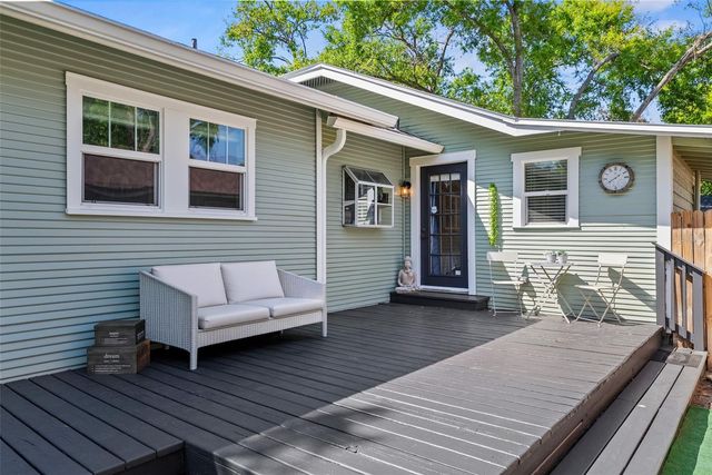 5605 N 9TH STREET, Tampa, FL 33604