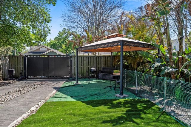 5605 N 9TH STREET, Tampa, FL 33604