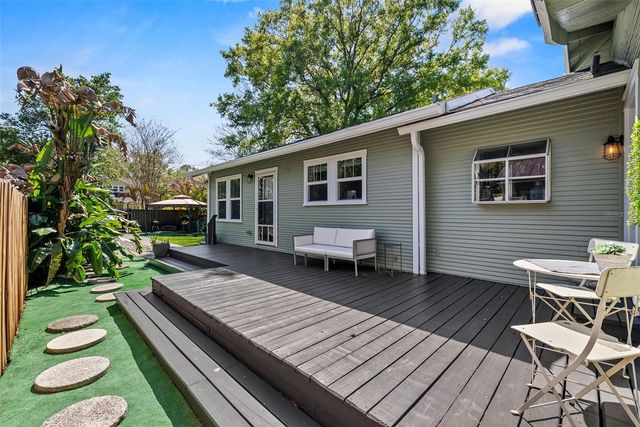 5605 N 9TH STREET, Tampa, FL 33604