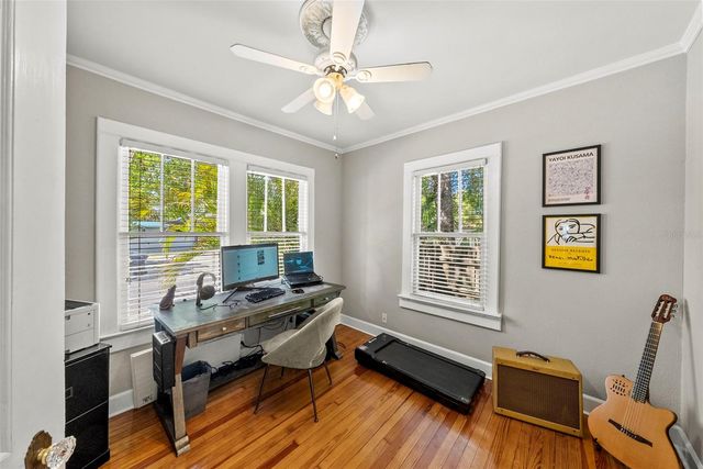 5605 N 9TH STREET, Tampa, FL 33604