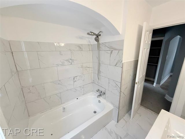 17351 Ilene Street, Detroit, MI 48221