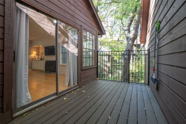 6107 Summer Creek Circle, Dallas, TX 75231