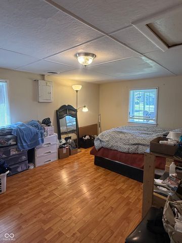 433 E 54th Street, Anderson, IN 46013
