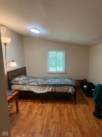 433 E 54th Street, Anderson, IN 46013