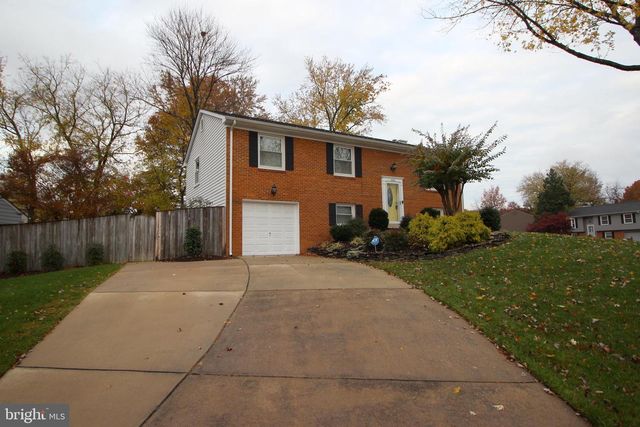 4500 LANTERN PL, Alexandria, VA 22306