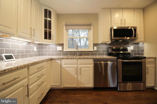 4500 LANTERN PL, Alexandria, VA 22306