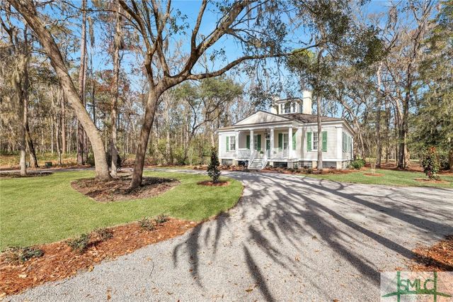 192 Myrtle Grove Lane, Richmond Hill, GA 31324