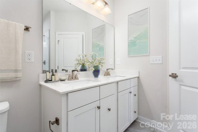 657 Uwharrie River Road, Charlotte, NC 28211