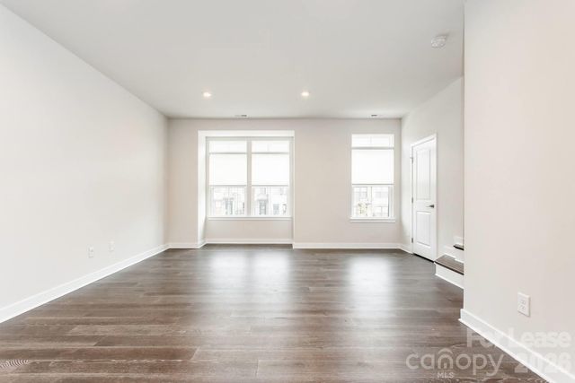 657 Uwharrie River Road, Charlotte, NC 28211